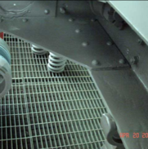 Halftrack suspension spring and grating detail